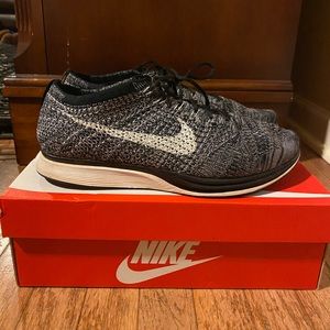 Nike Flyknit Racer